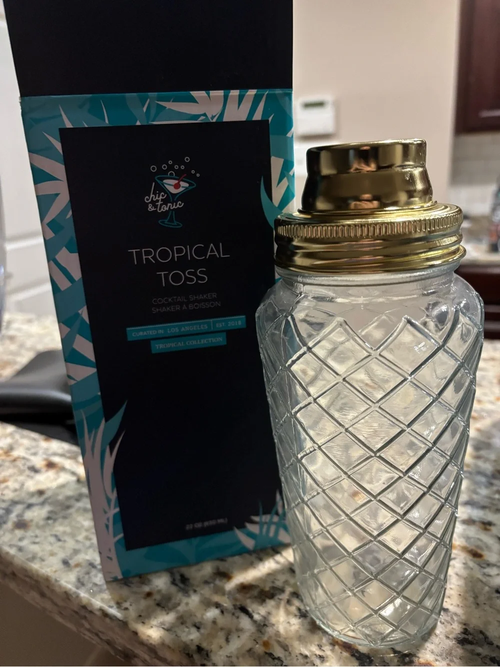 Chic & Tonic Cocktail Shaker